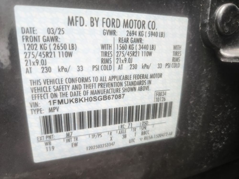 2025 Ford Explorer ST-Line