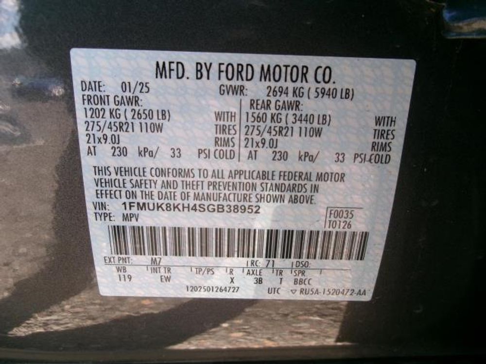 2025 Ford Explorer ST-Line