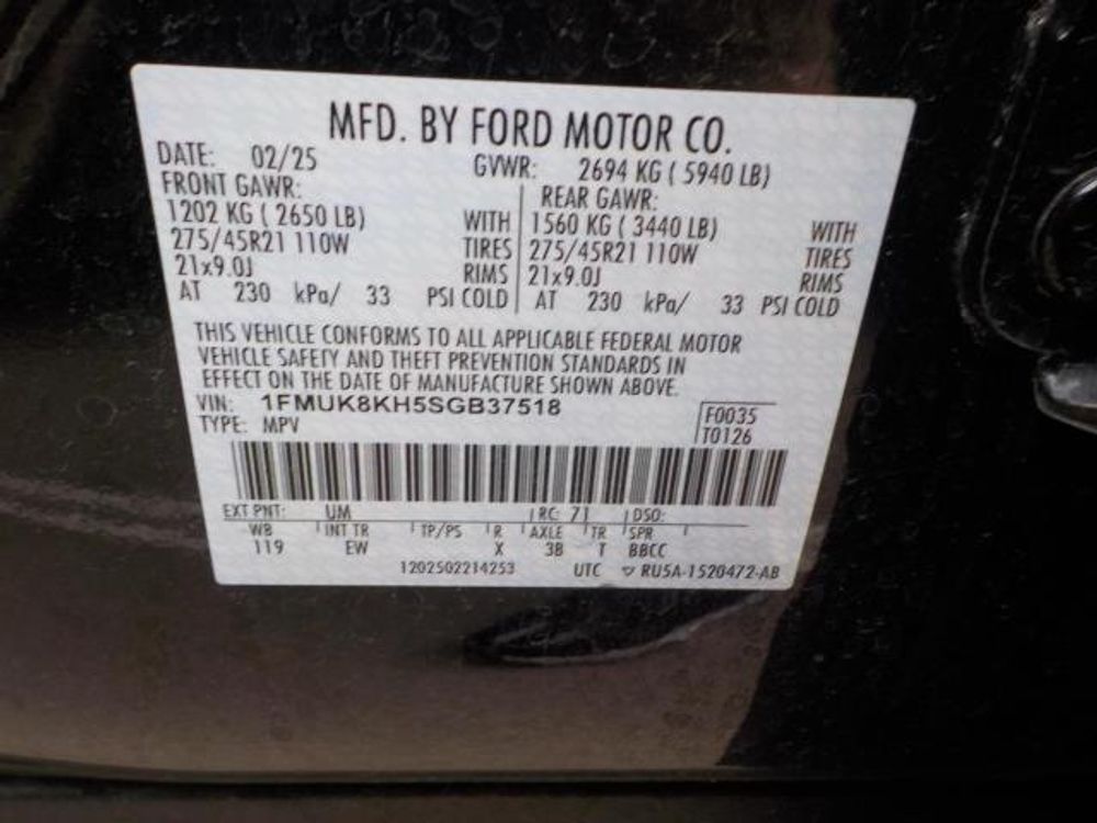 2025 Ford Explorer ST-Line
