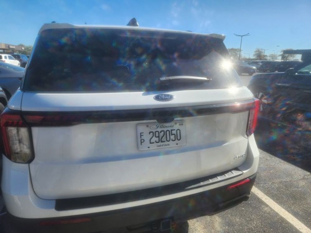 2025 Ford Explorer ST-Line