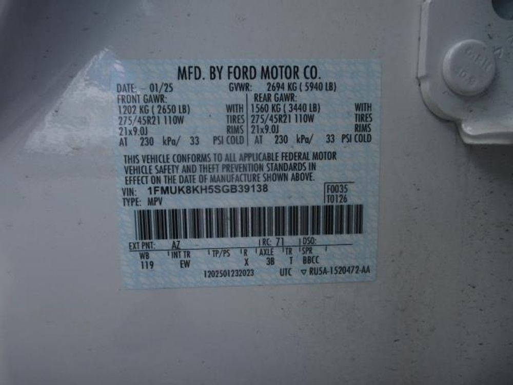 2025 Ford Explorer ST-Line