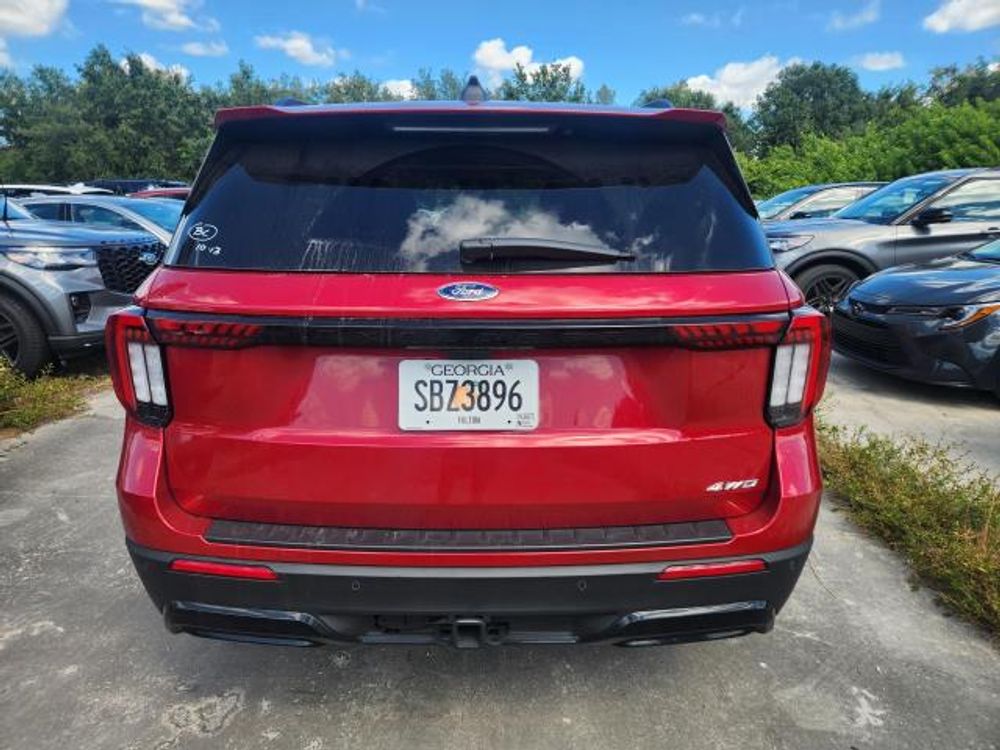2025 Ford Explorer ST-Line