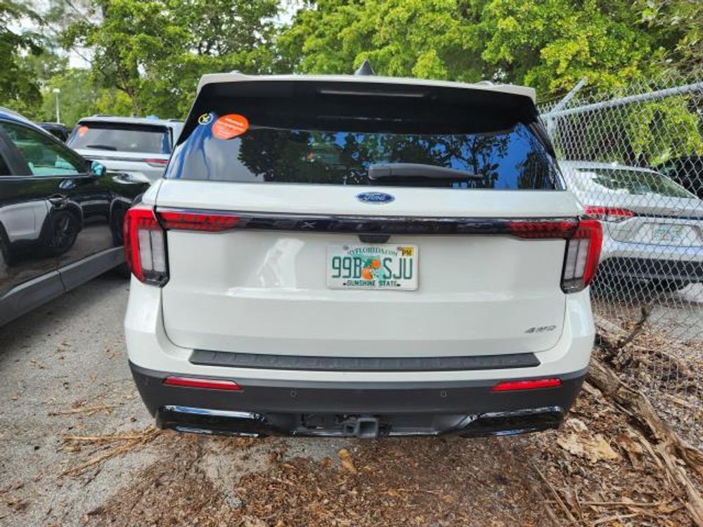 2025 Ford Explorer ST-Line