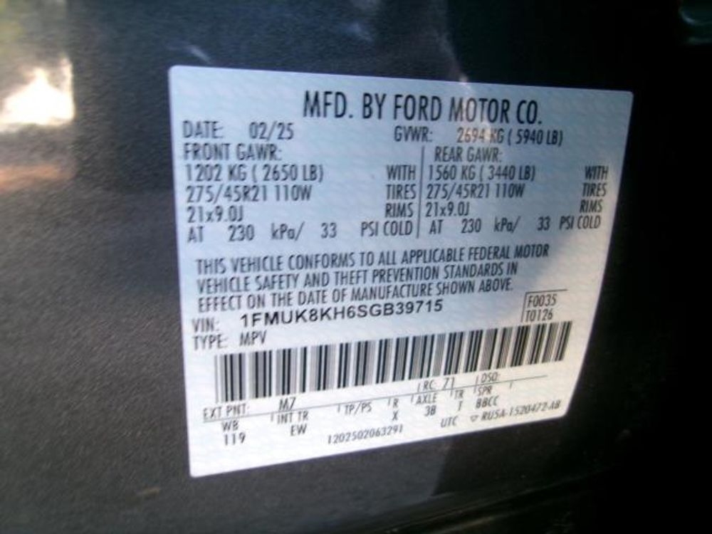 2025 Ford Explorer ST-Line