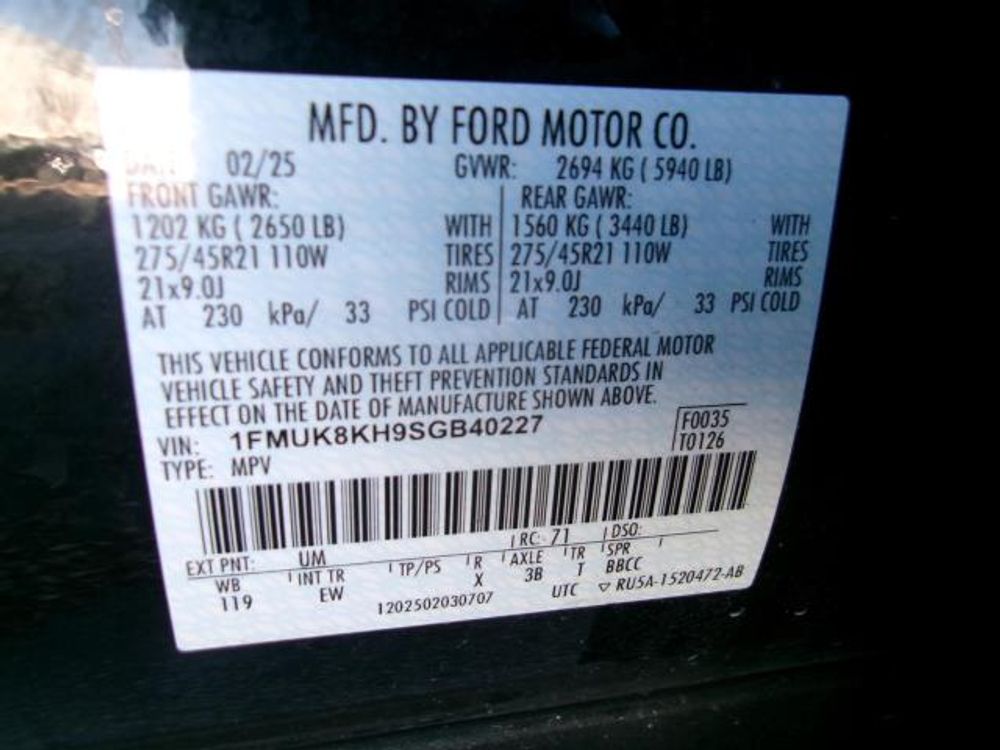 2025 Ford Explorer ST-Line
