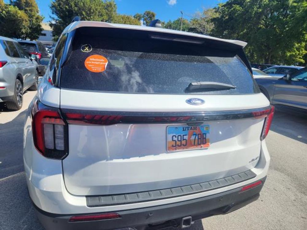 2025 Ford Explorer ST-Line
