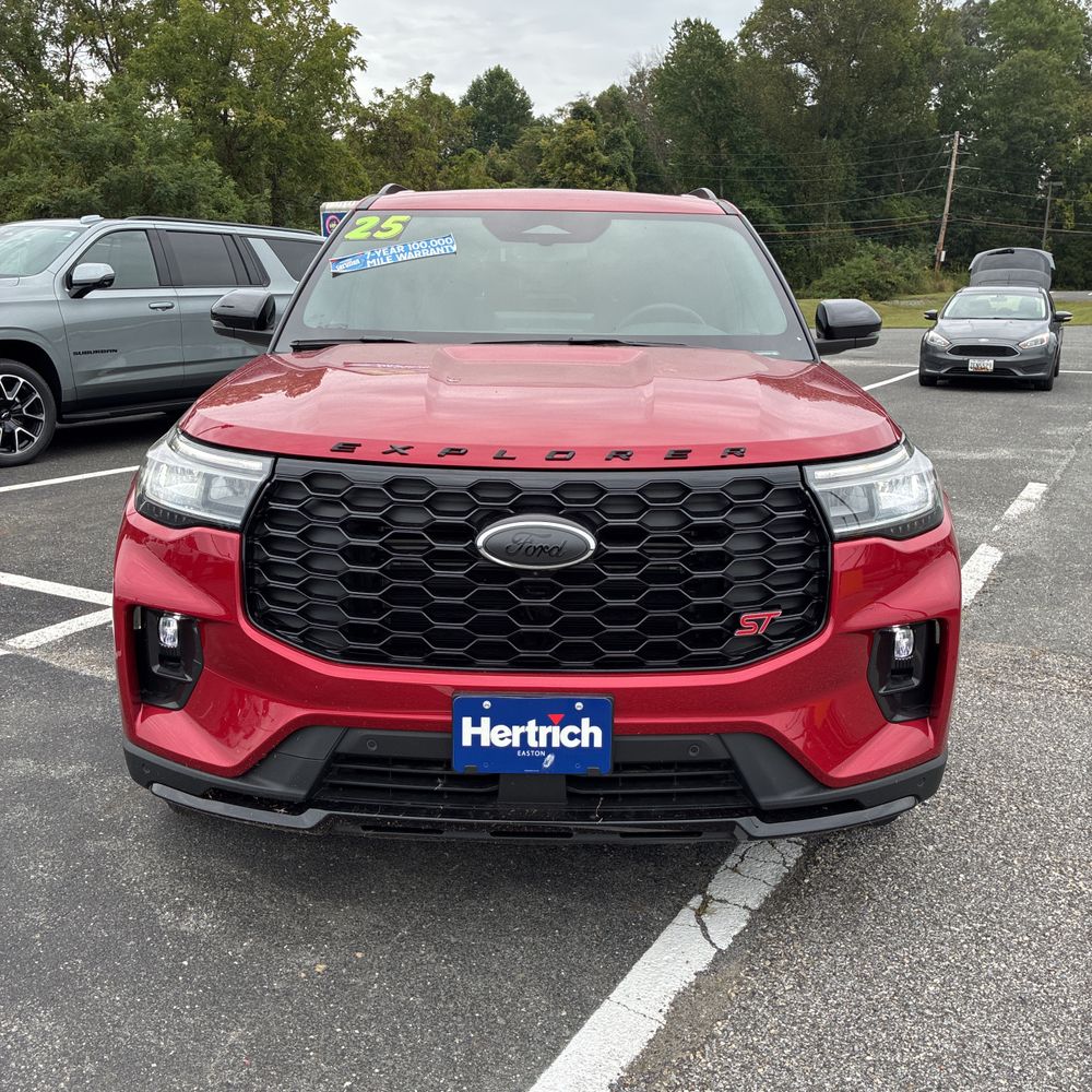 2025 Ford Explorer ST