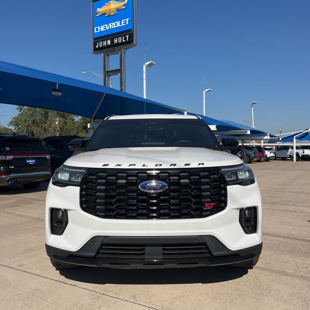 2025 Ford Explorer ST