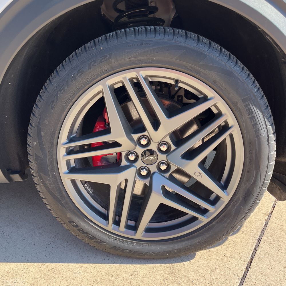 2025 Ford Explorer ST
