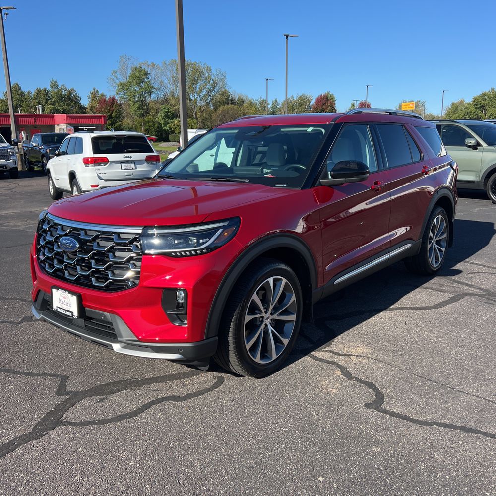 2025 Ford Explorer Platinum