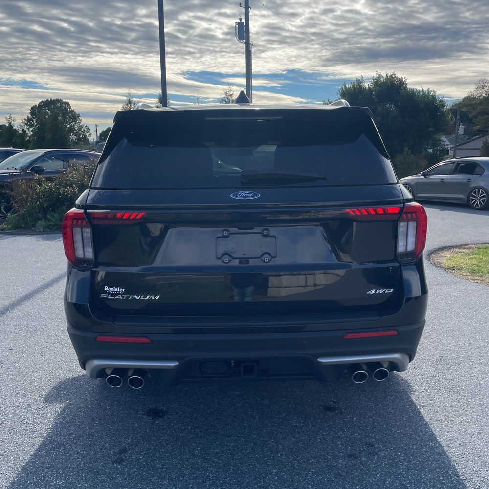 2025 Ford Explorer Platinum