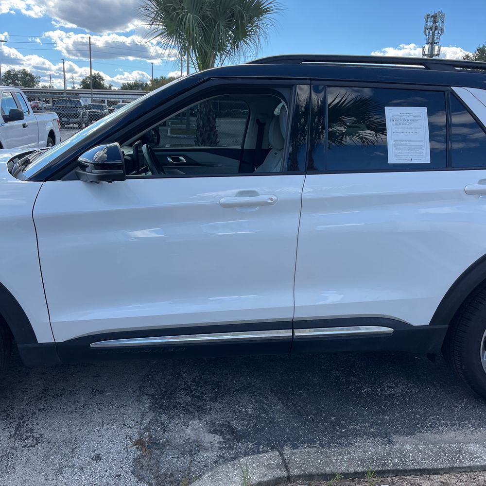 2025 Ford Explorer Platinum