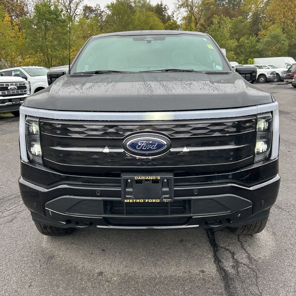 2022 Ford F-150 Lightning Platinum
