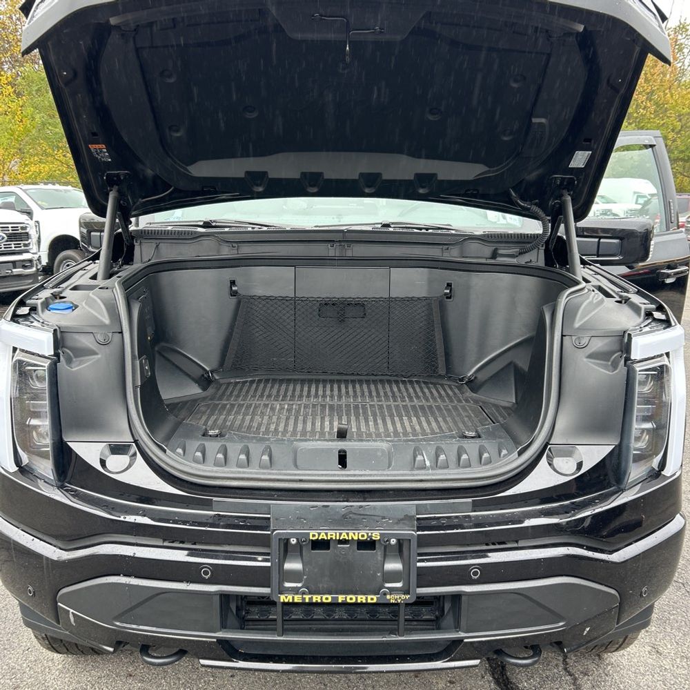 2022 Ford F-150 Lightning Platinum