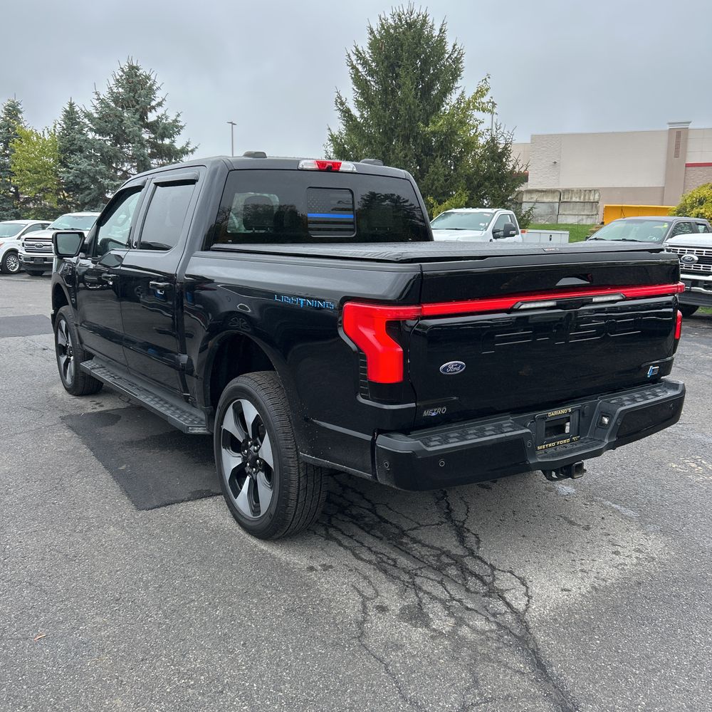 2022 Ford F-150 Lightning Platinum
