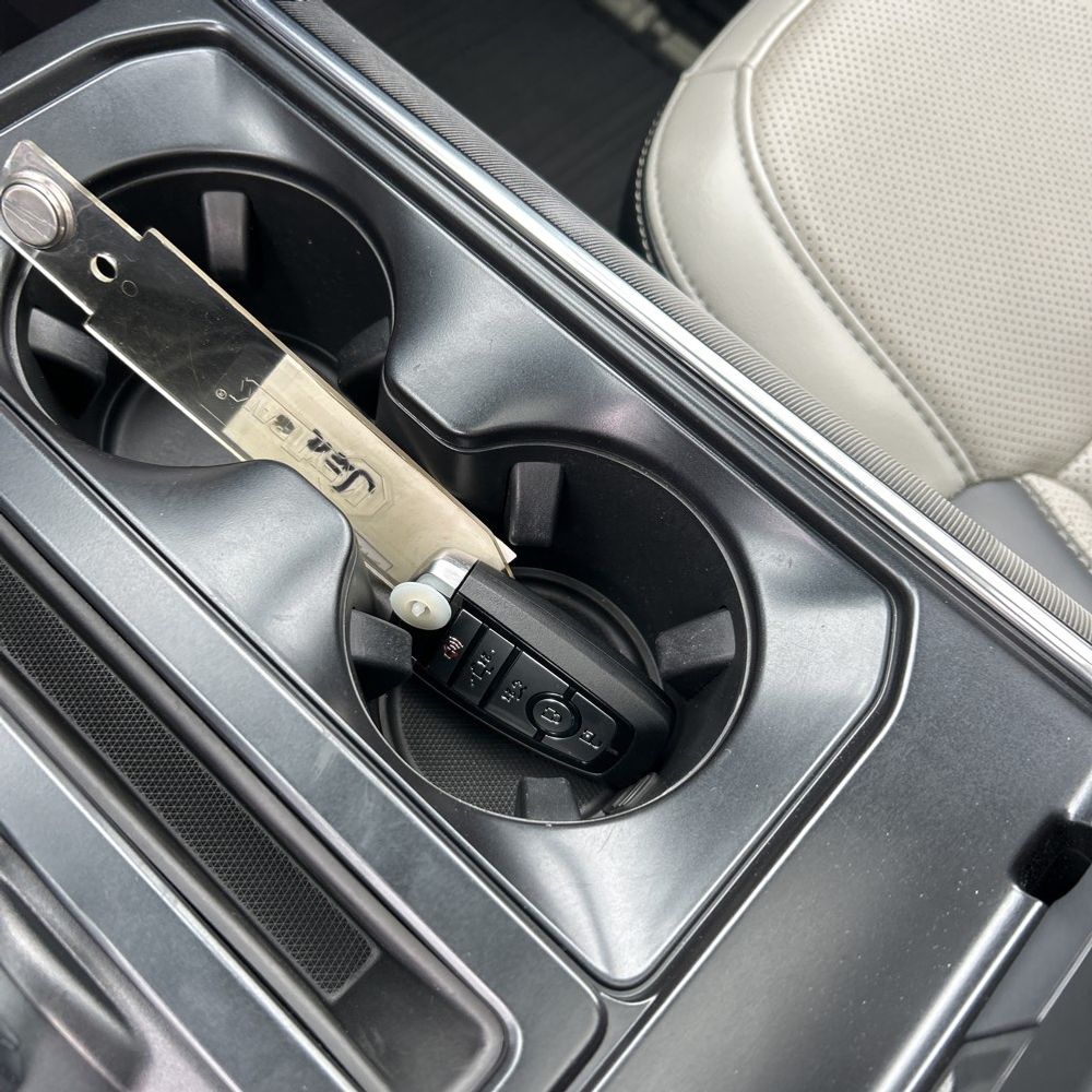 2022 Ford F-150 Lightning Platinum
