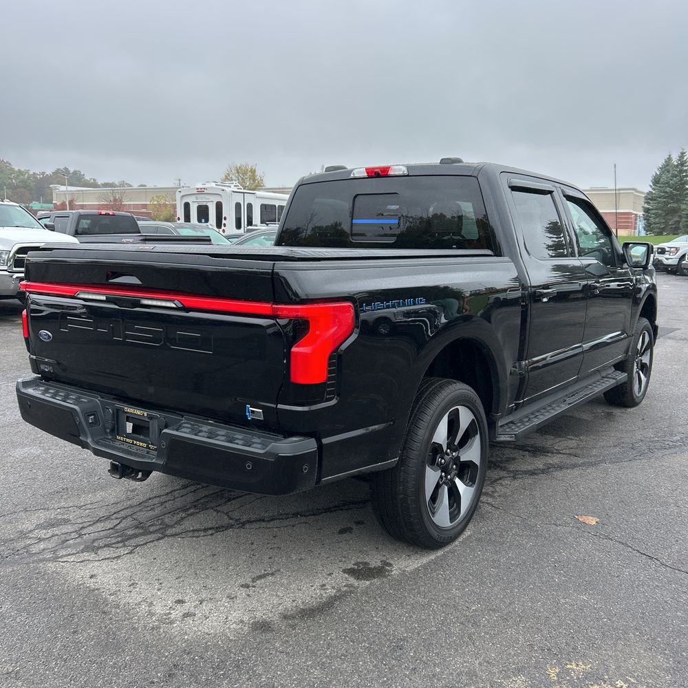 2022 Ford F-150 Lightning Platinum