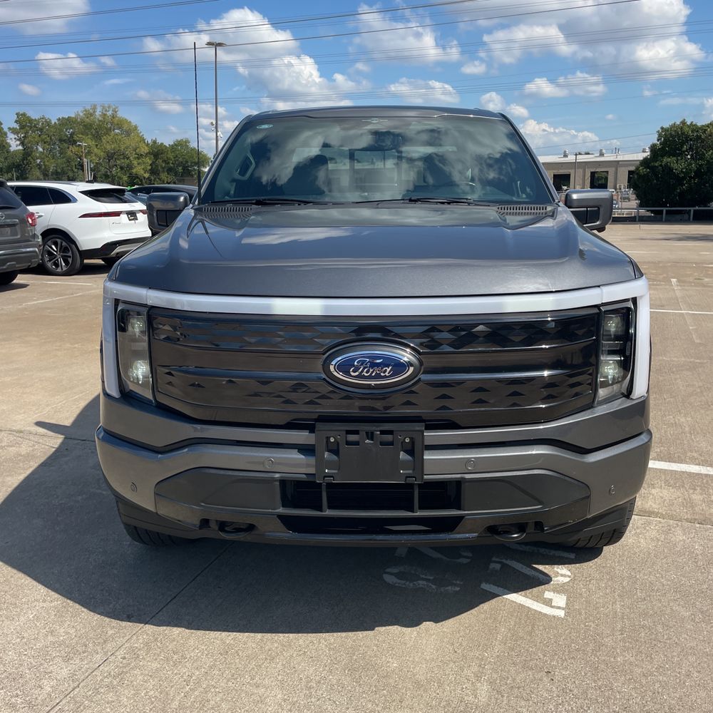 2023 Ford F-150 Lightning Platinum