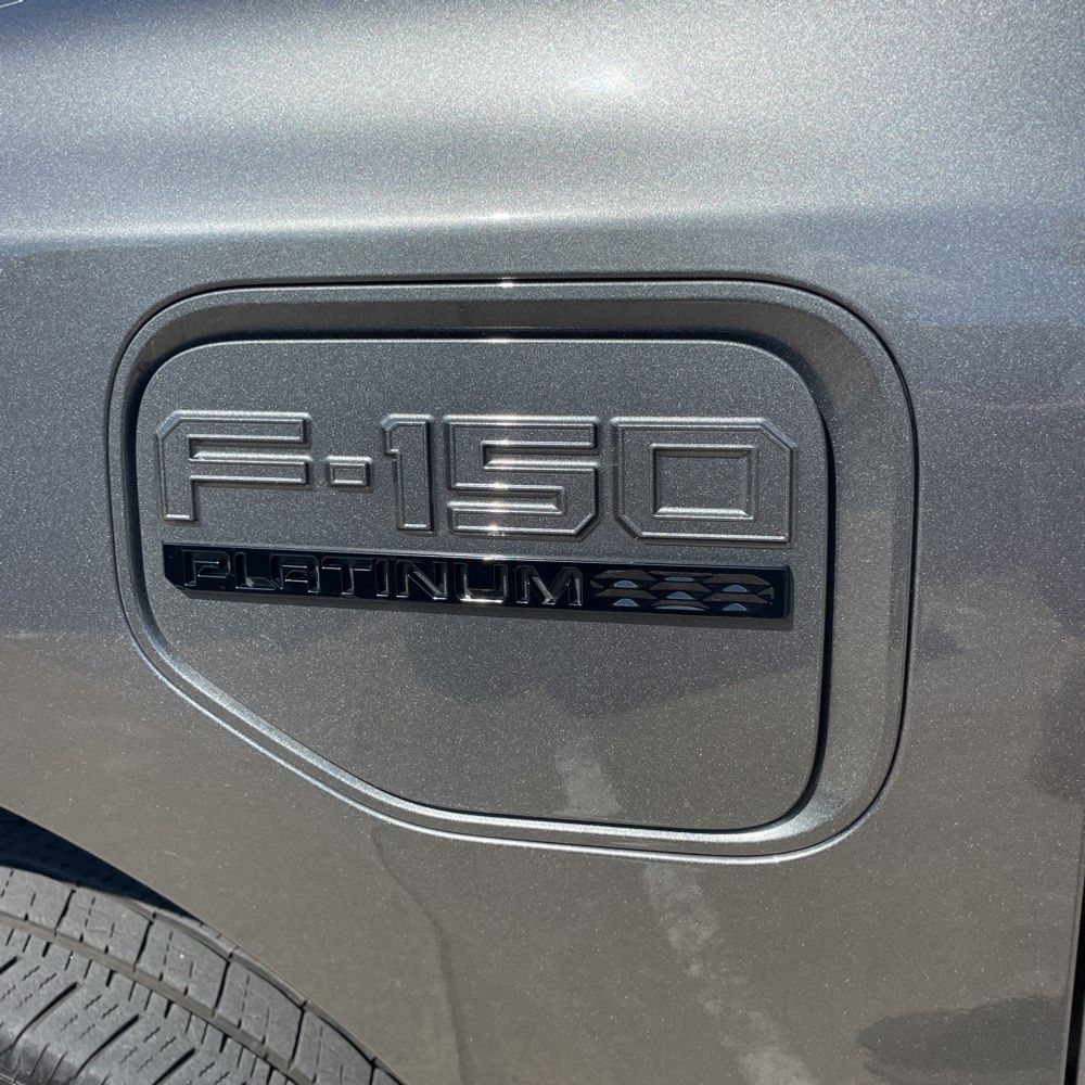 2023 Ford F-150 Lightning Platinum
