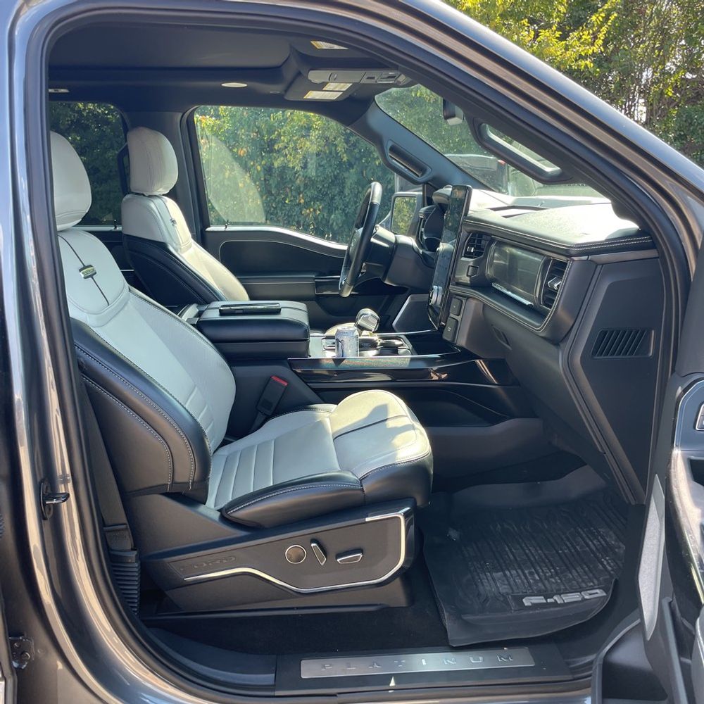 2023 Ford F-150 Lightning Platinum