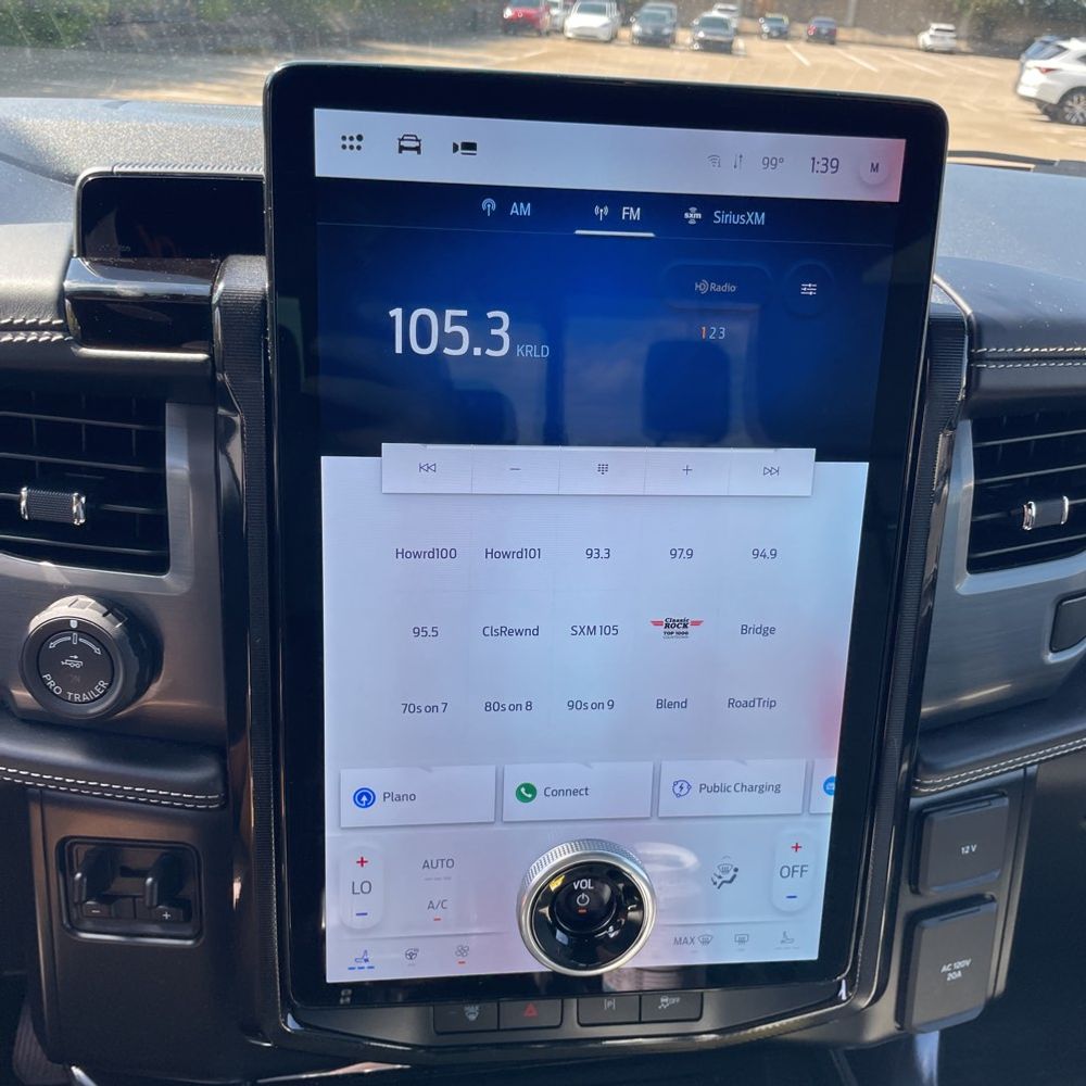 2023 Ford F-150 Lightning Platinum