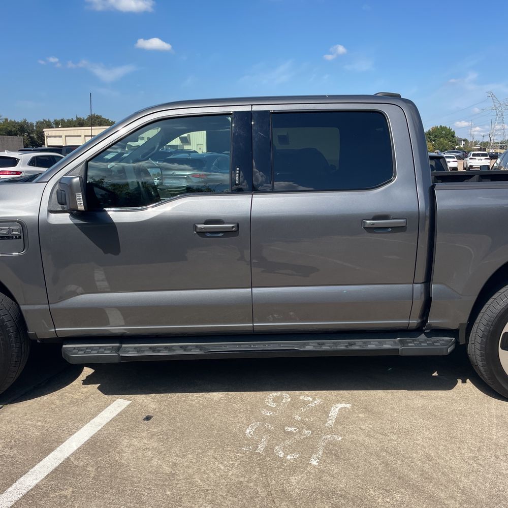 2023 Ford F-150 Lightning Platinum