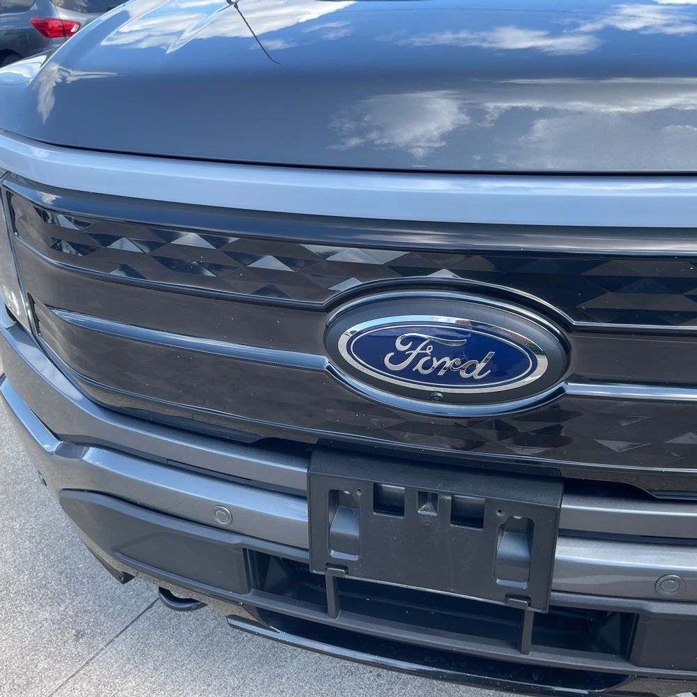 2023 Ford F-150 Lightning Platinum