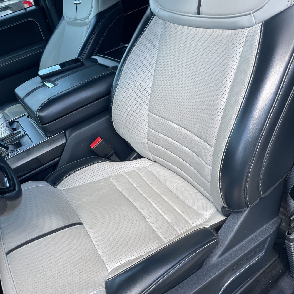 2023 Ford F-150 Lightning Platinum