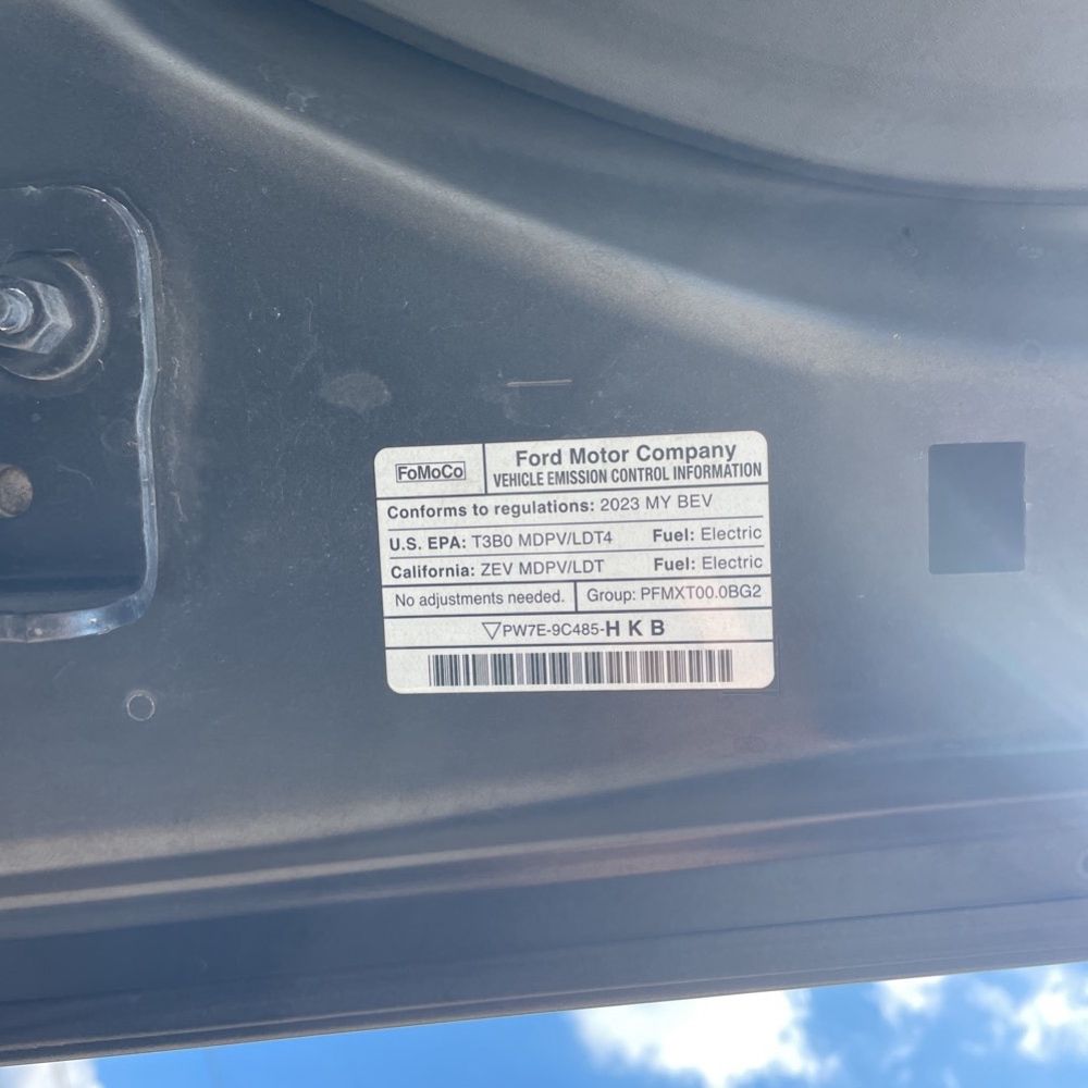 2023 Ford F-150 Lightning Platinum