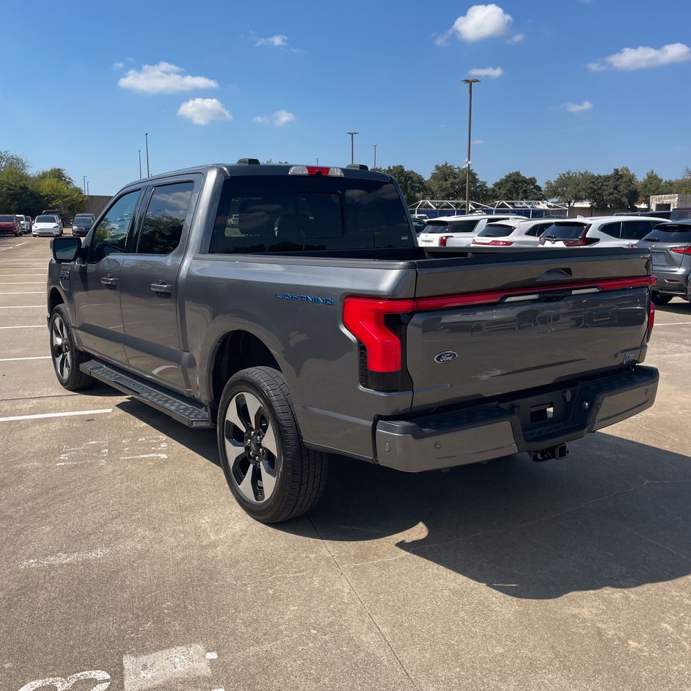 2023 Ford F-150 Lightning Platinum