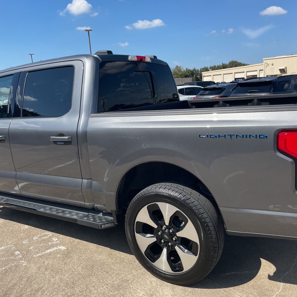 2023 Ford F-150 Lightning Platinum