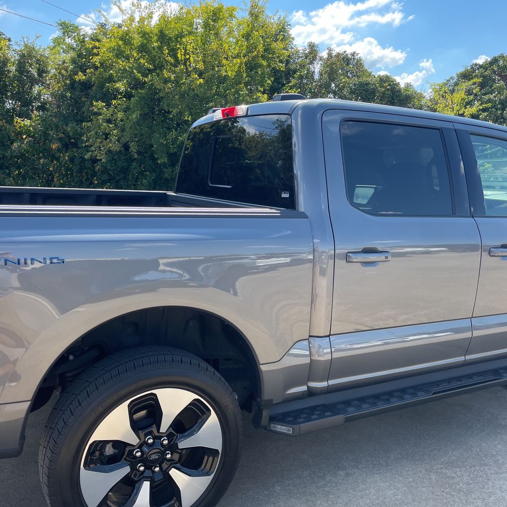 2023 Ford F-150 Lightning Platinum