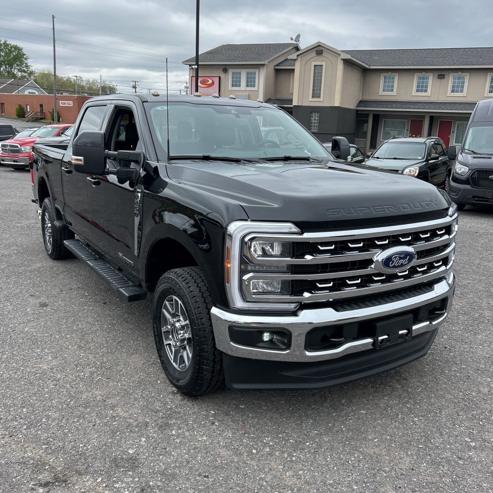 2025 Ford F-250 LARIAT