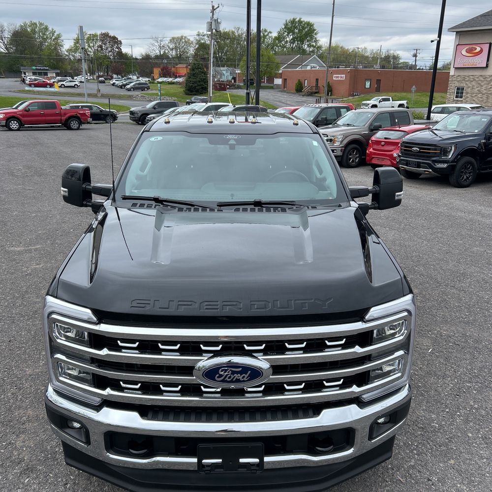 2025 Ford F-250 LARIAT