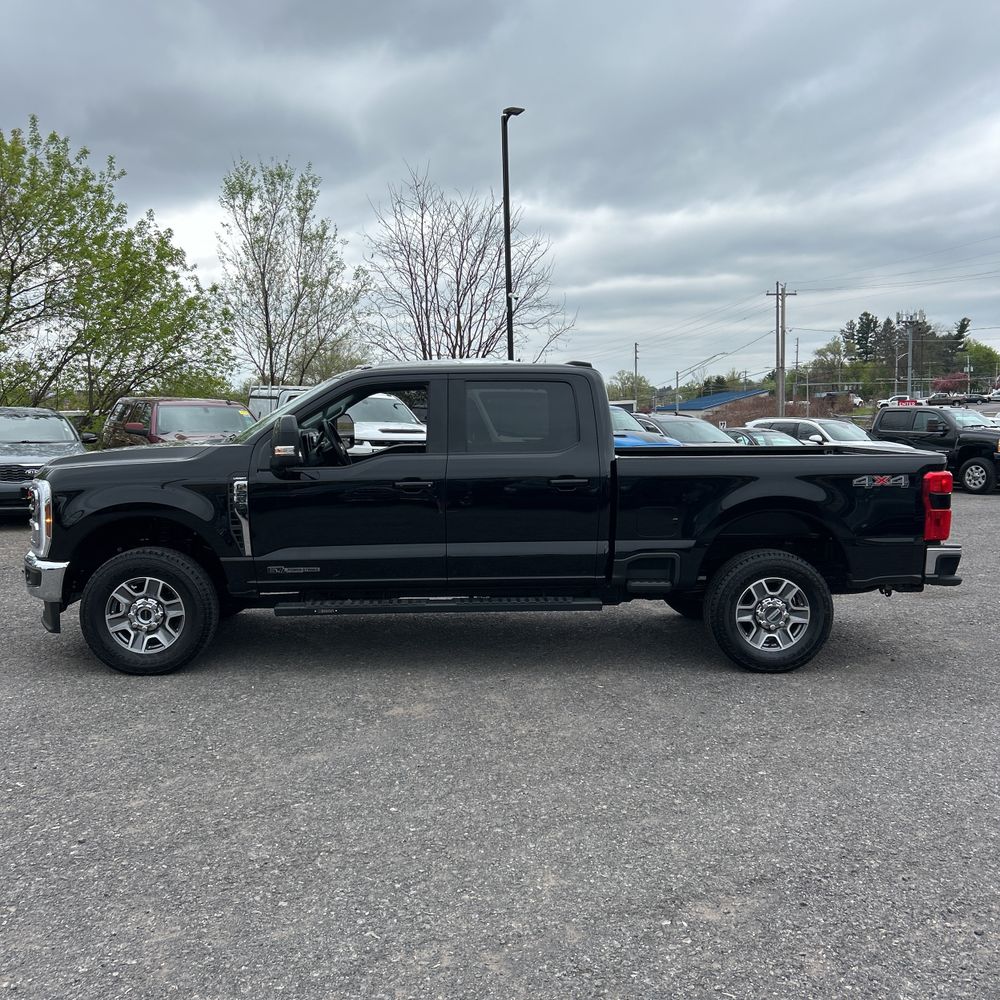 2025 Ford F-250 LARIAT