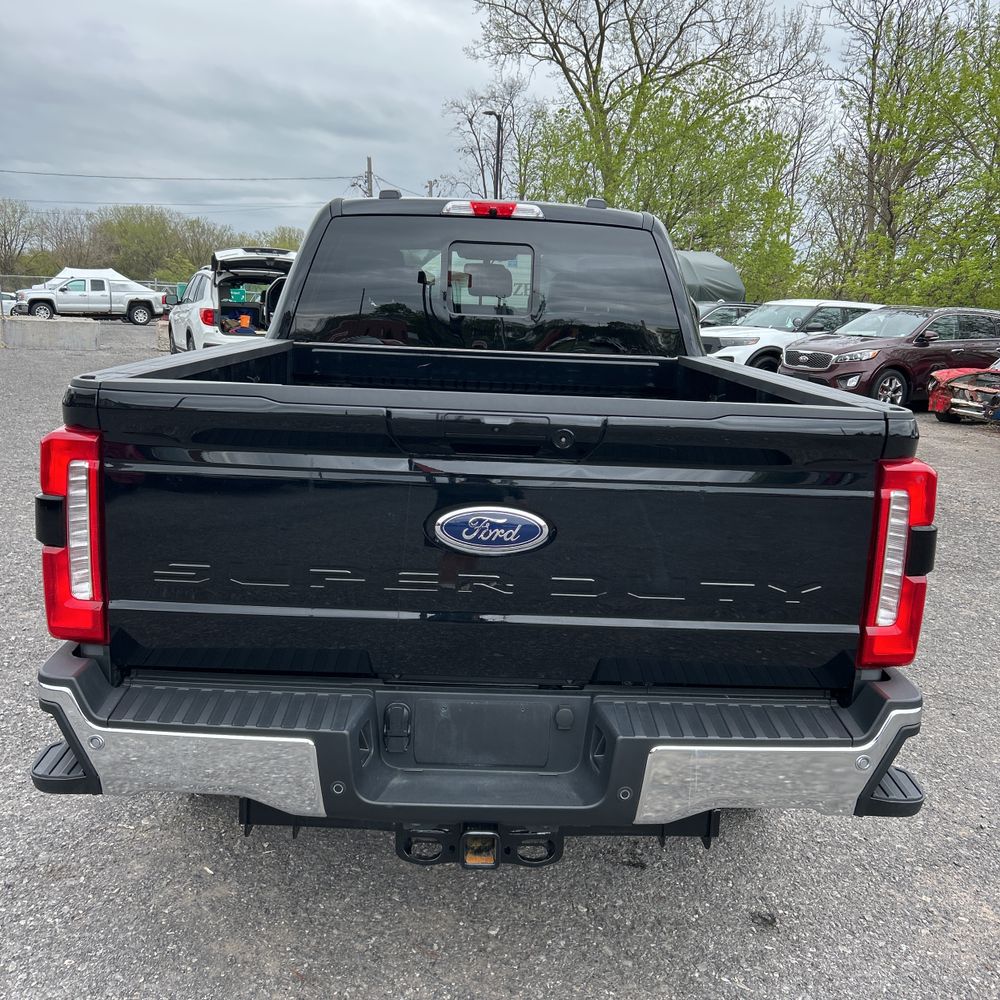2025 Ford F-250 LARIAT