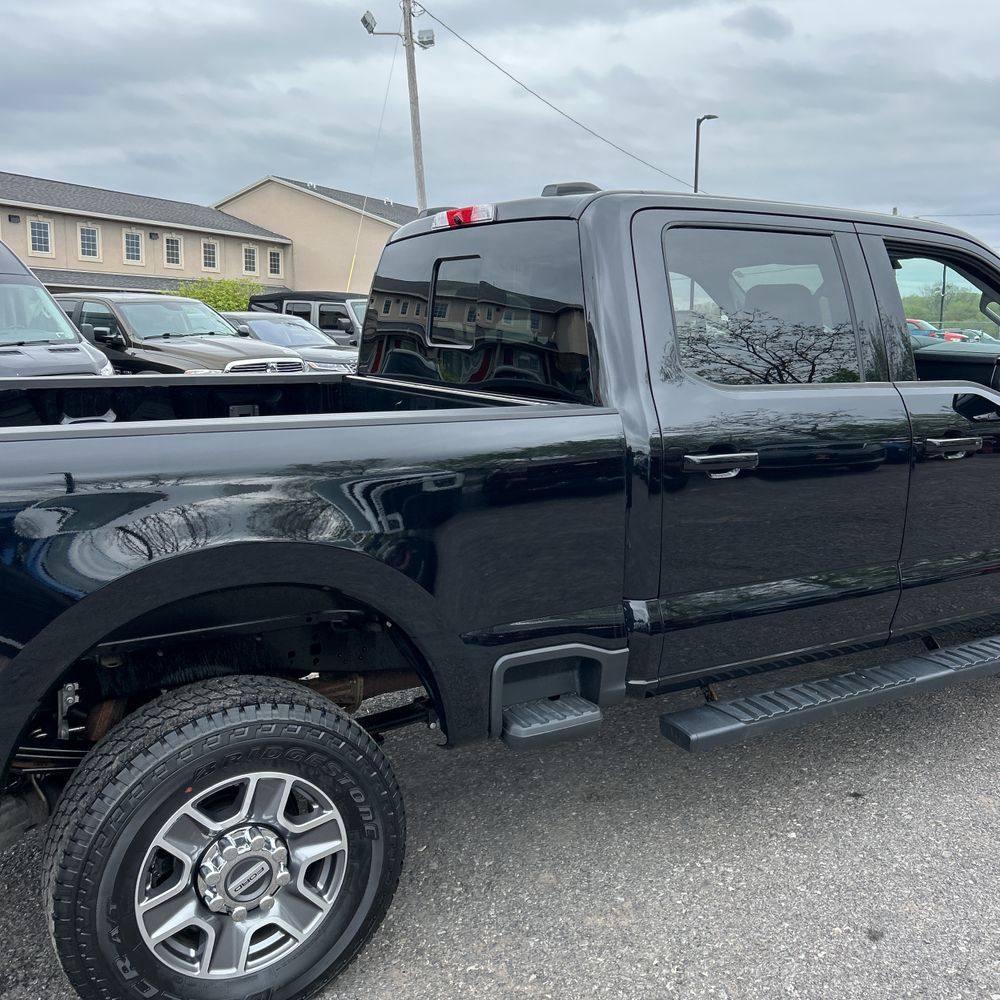 2025 Ford F-250 LARIAT