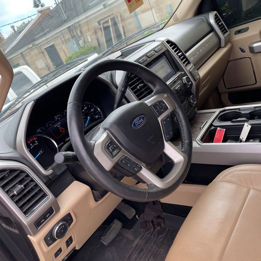 2019 Ford F-250 Super Duty Lariat