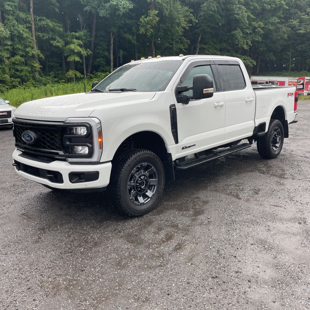 2024 Ford F250 S/D Lariat