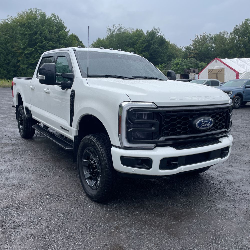 2024 Ford F250 S/D Lariat