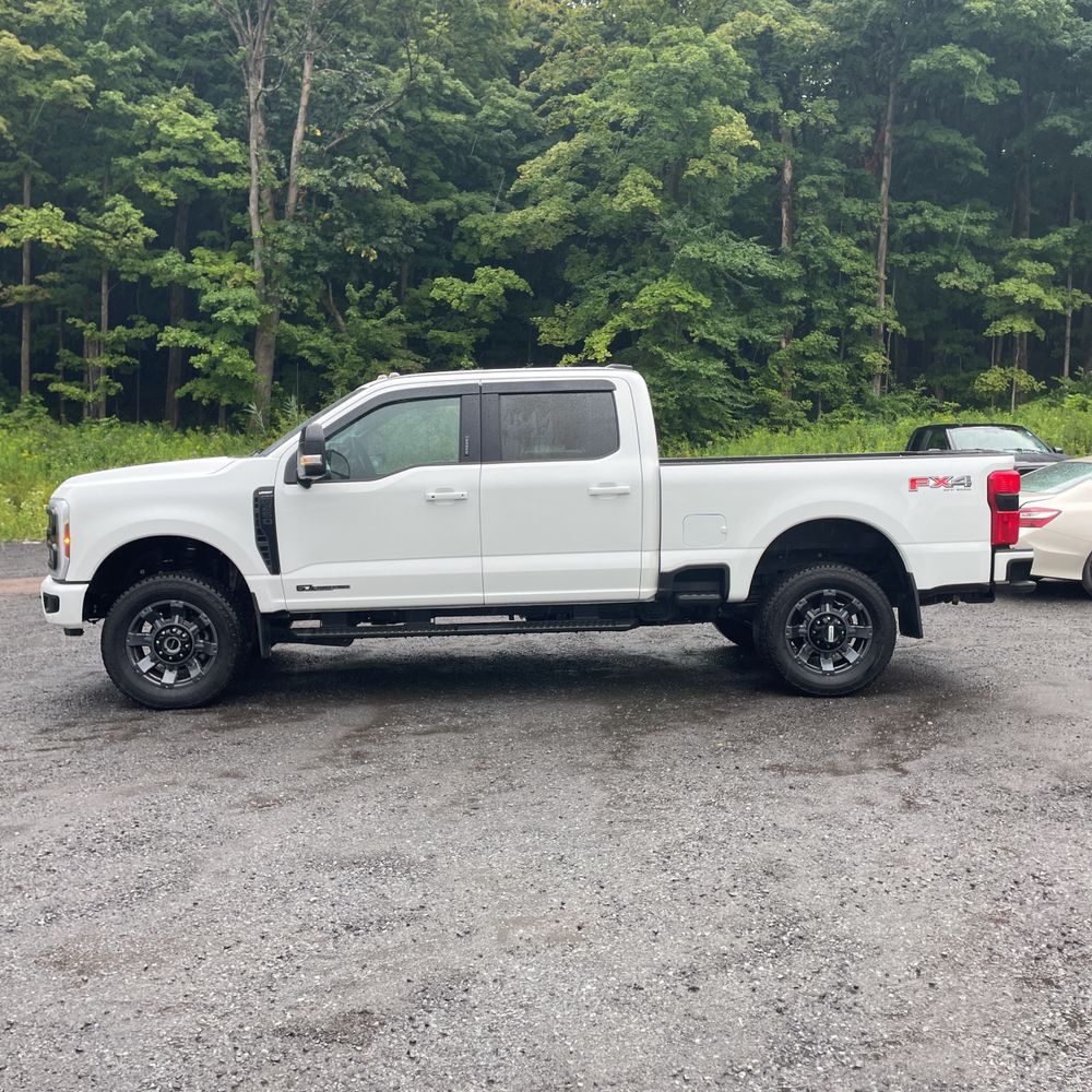 2024 Ford F250 S/D Lariat