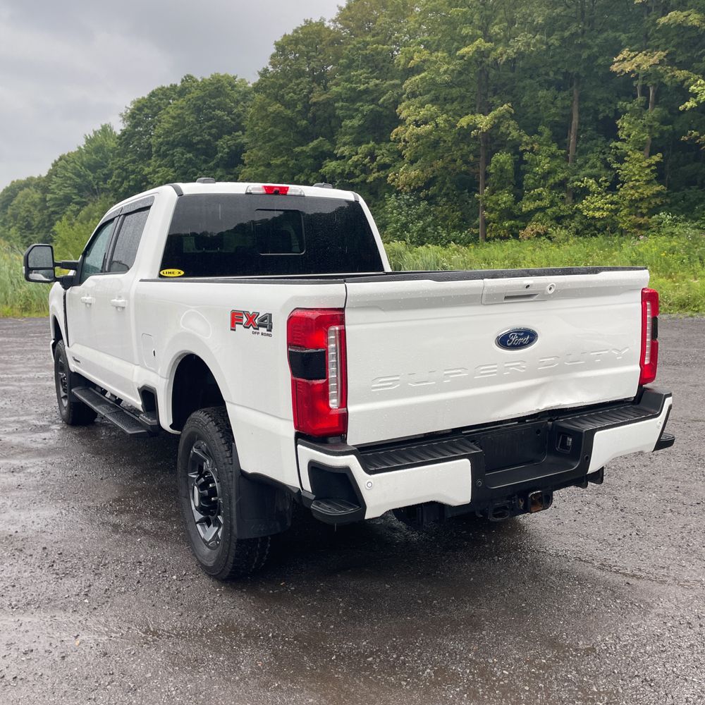 2024 Ford F250 S/D Lariat