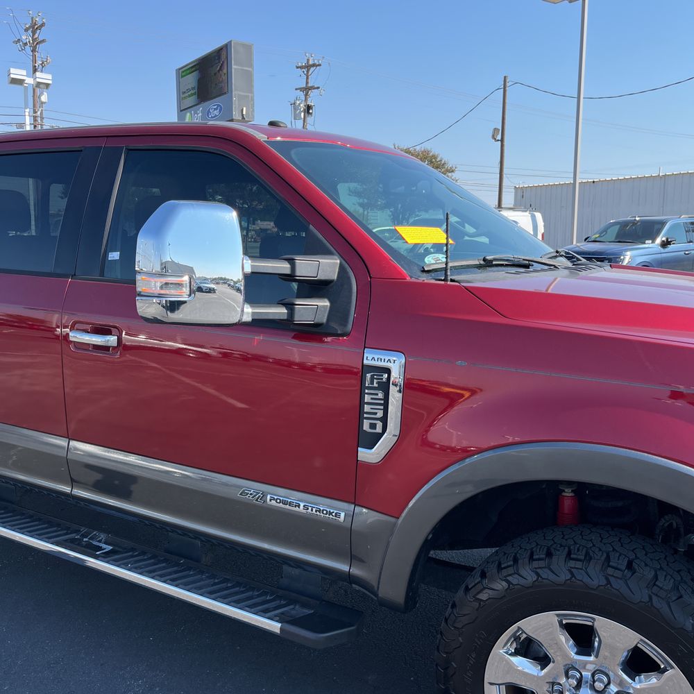 2017 Ford F-250 Super Duty Lariat