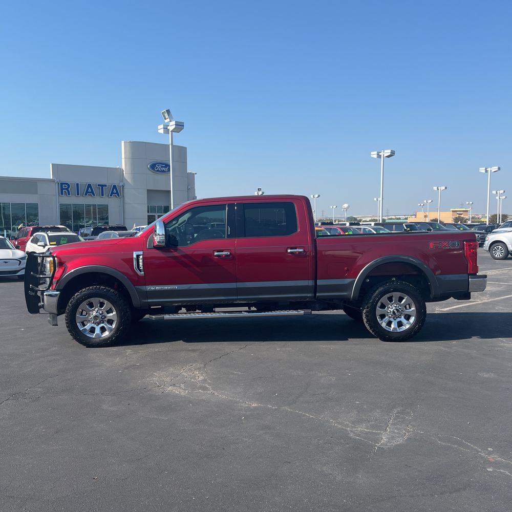 2017 Ford F-250 Super Duty Lariat