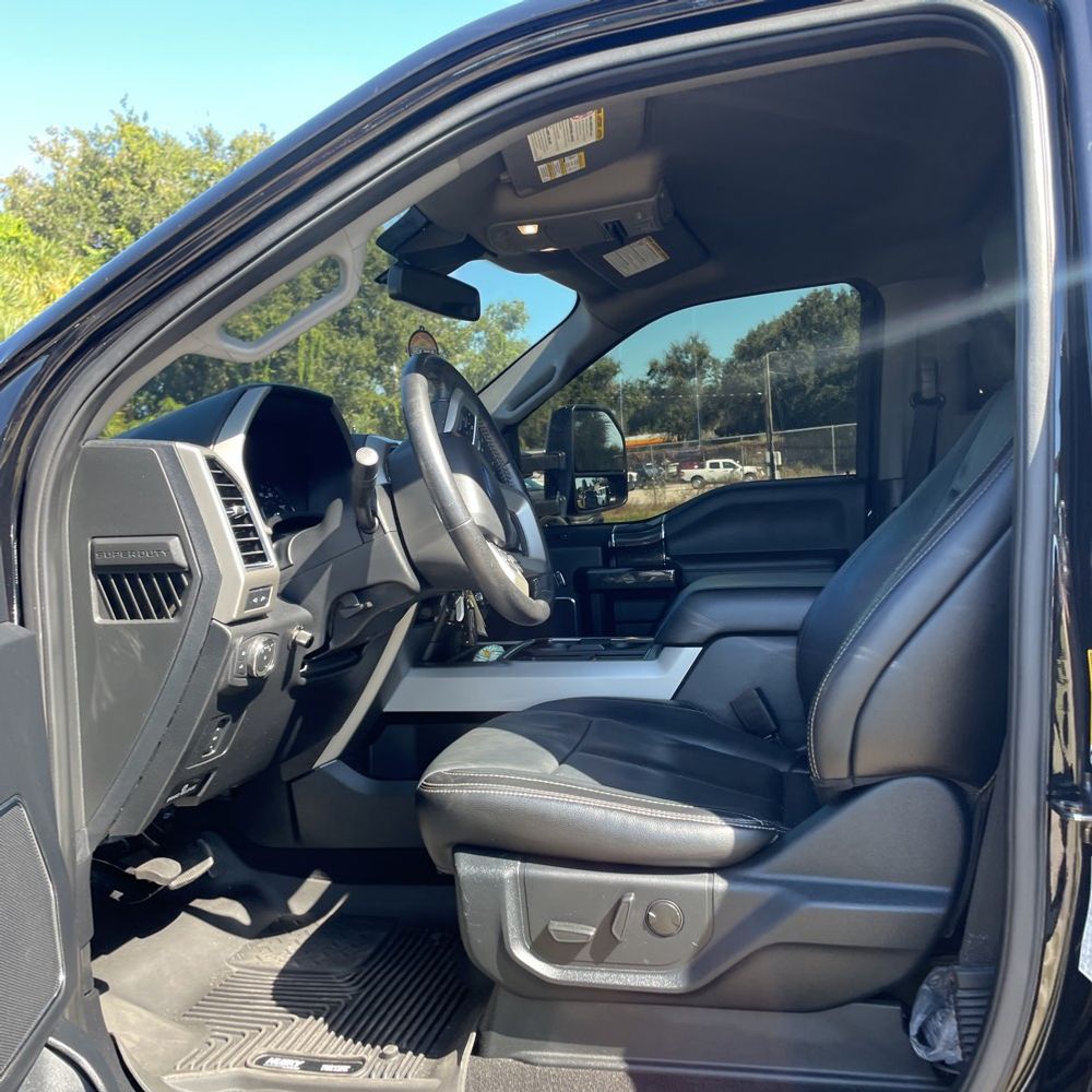 2020 Ford F-250 Super Duty Lariat