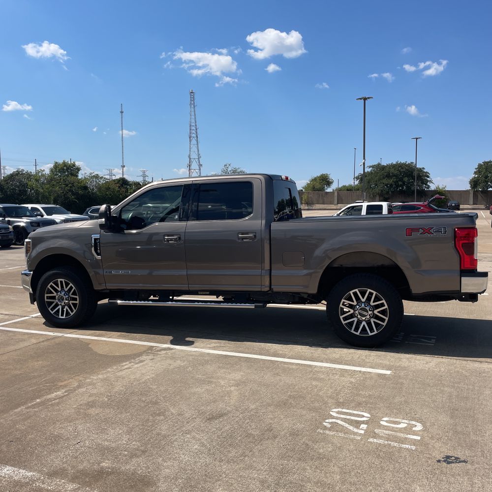 2019 Ford F-250 Super Duty Lariat