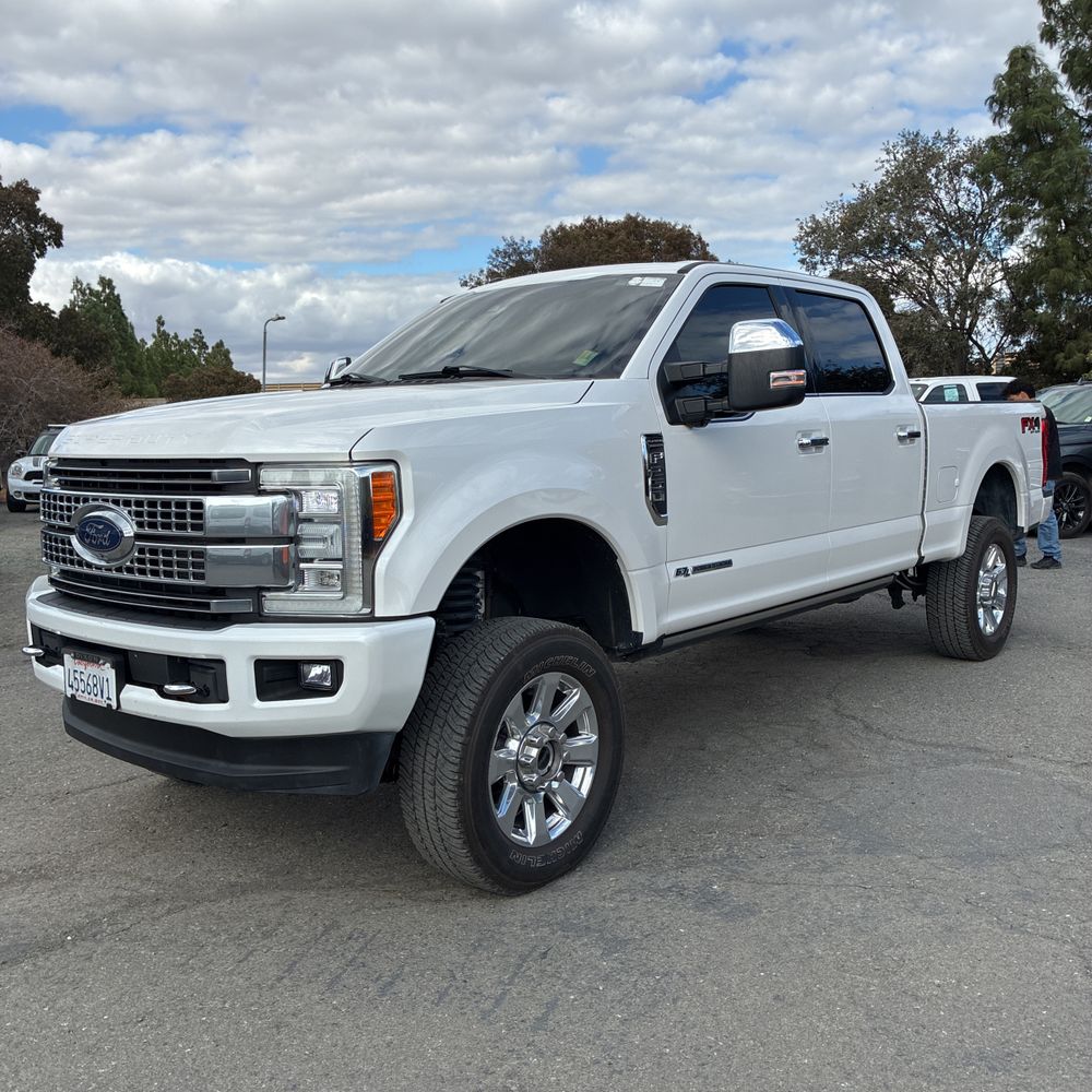 2017 Ford F-250 Super Duty Platinum