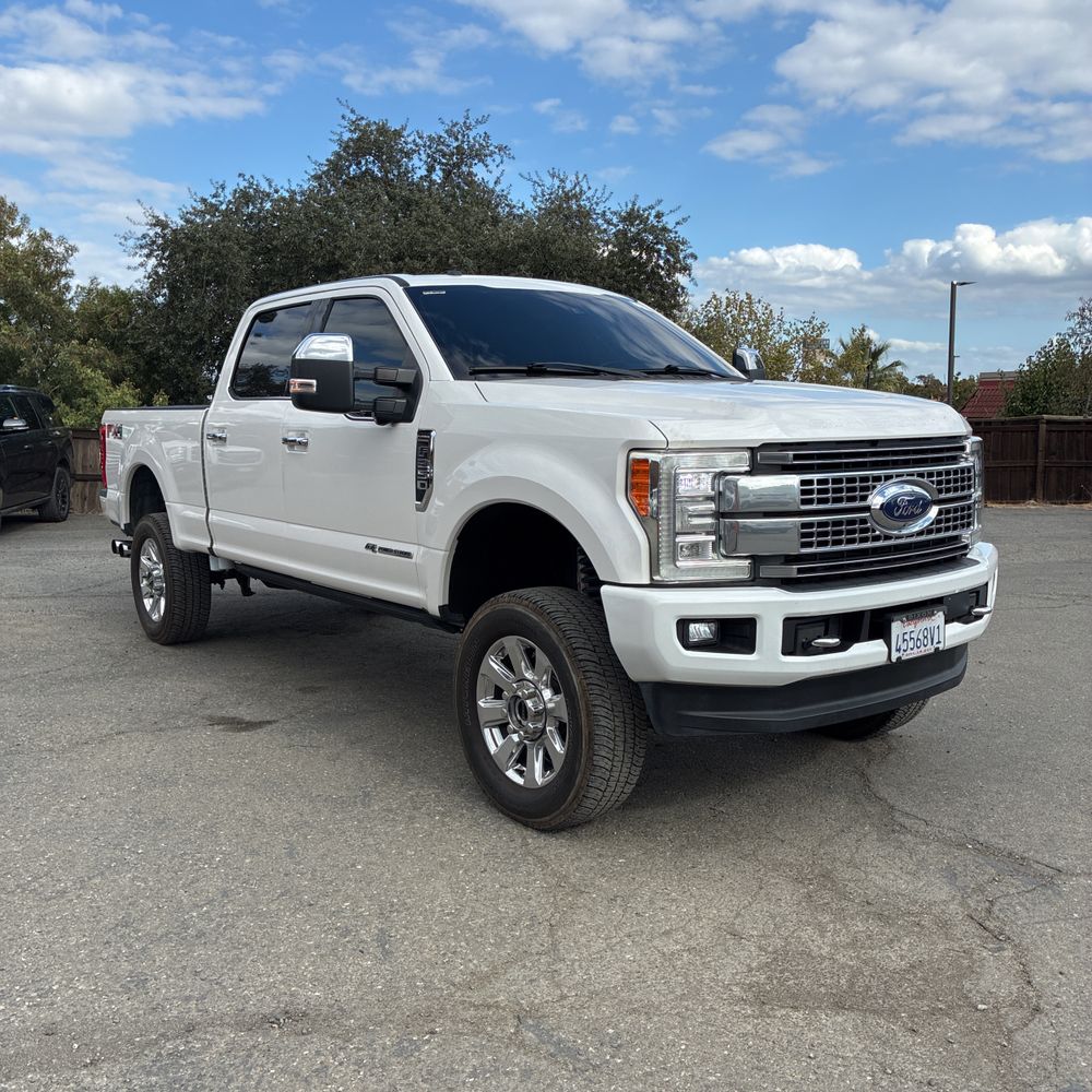 2017 Ford F-250 Super Duty Platinum