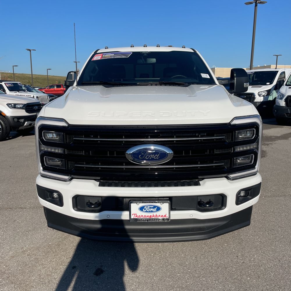 2025 Ford F-250 Super Duty Platinum