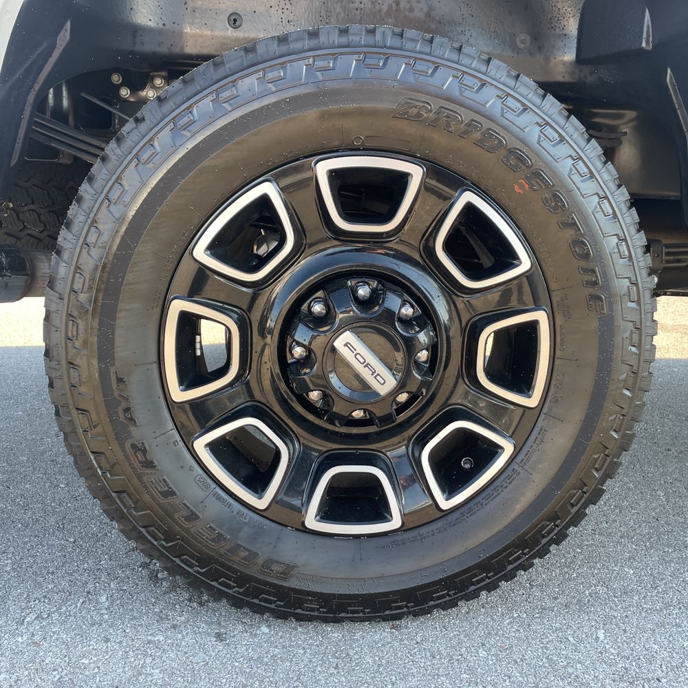 2025 Ford F-250 Super Duty Platinum